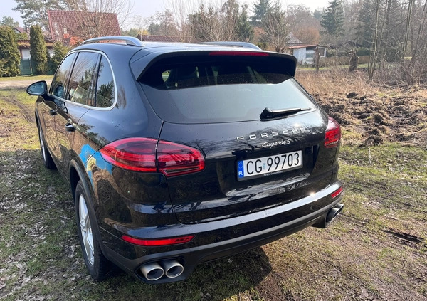 Porsche Cayenne cena 160000 przebieg: 190000, rok produkcji 2016 z Grudziądz małe 781